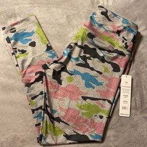 Women’s Camo Vogo Athletica Leggings 7/8 NWT